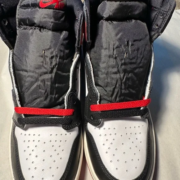Jordan 1 High ‘Black Toe Reimagined’ Size 9